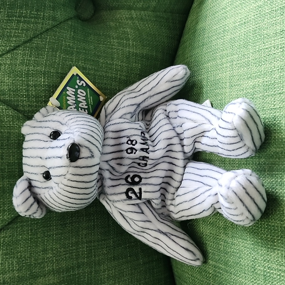 Bamm Beano's New York Yankees 98' Champs Collectible Bear